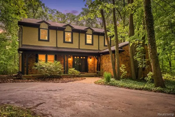 30249 Westgate, Farmington Hills, MI 48334