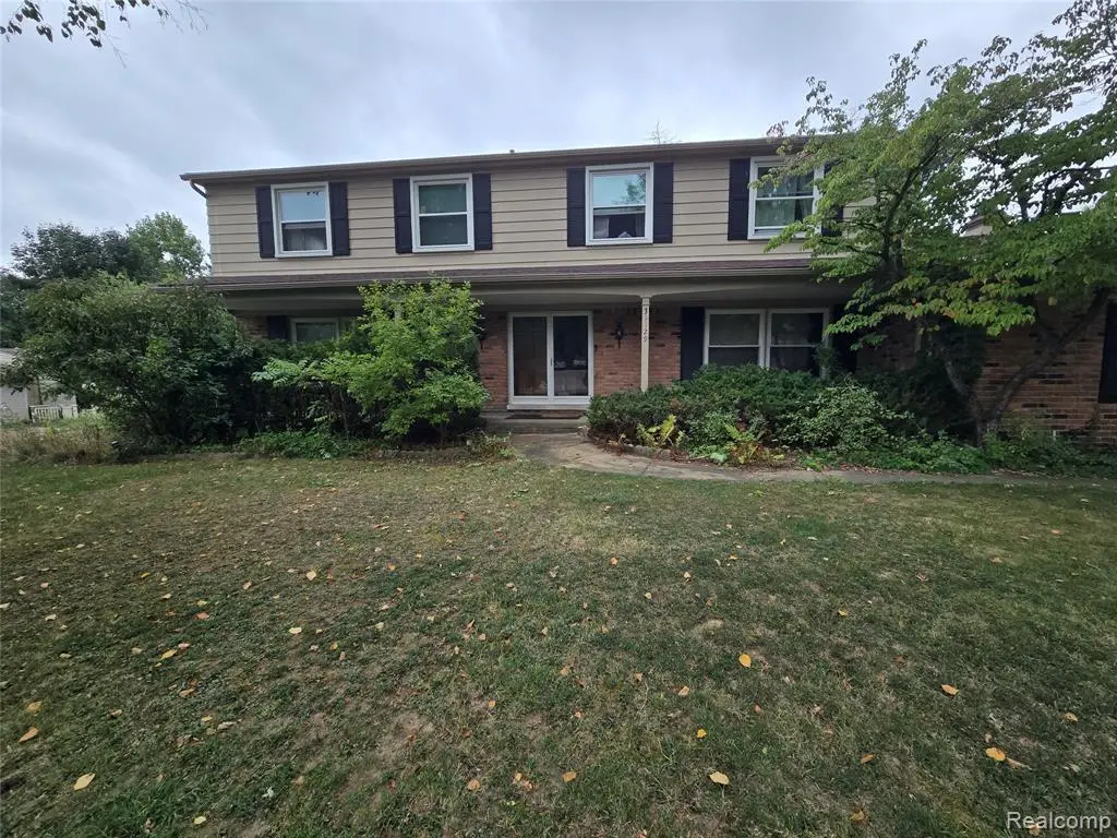 31129 Sturbridge, Farmington Hills, MI 48331 - #1