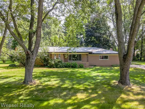 60384 Shawnee, Washington, MI 48094