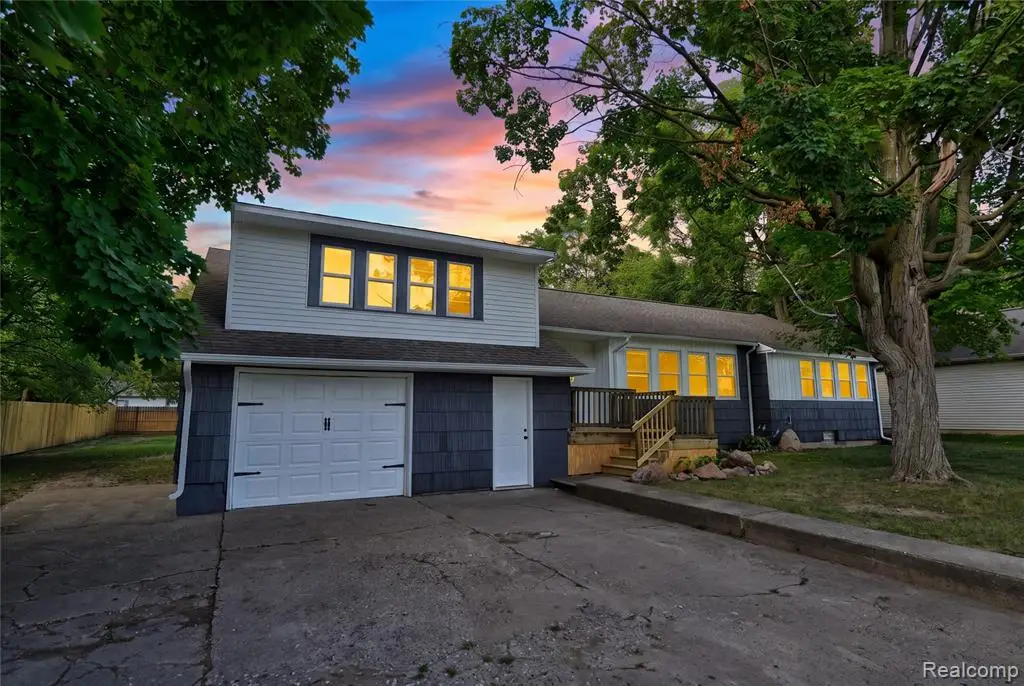 2357 Southampton, Grand Blanc, MI 48507 - #1