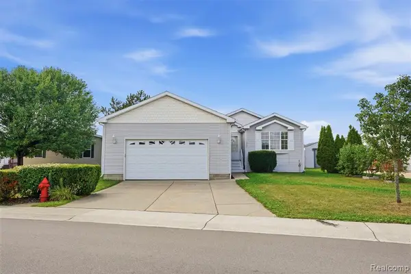 1707 Augusta, Hartland, MI 48353