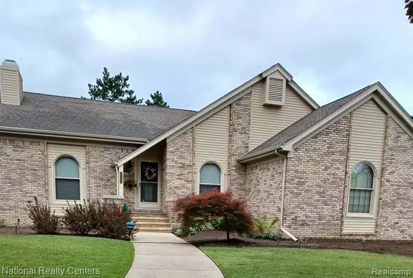 34653 Pembroke, Livonia, MI 48152