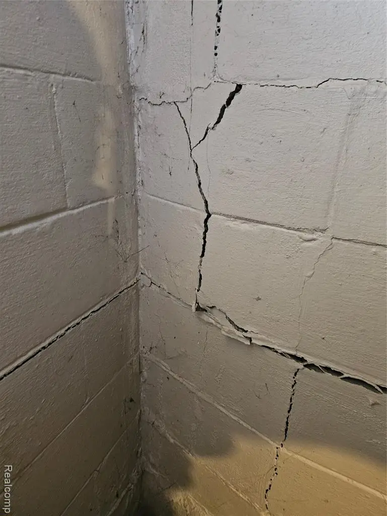 20717 Moross, Detroit, MI 48224 - #3
