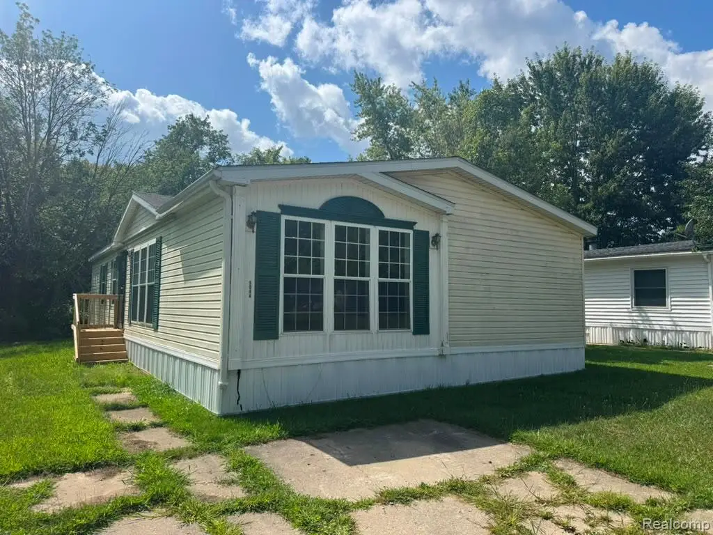 5044 S Naomi Kong, Flint, MI 48506 - #1