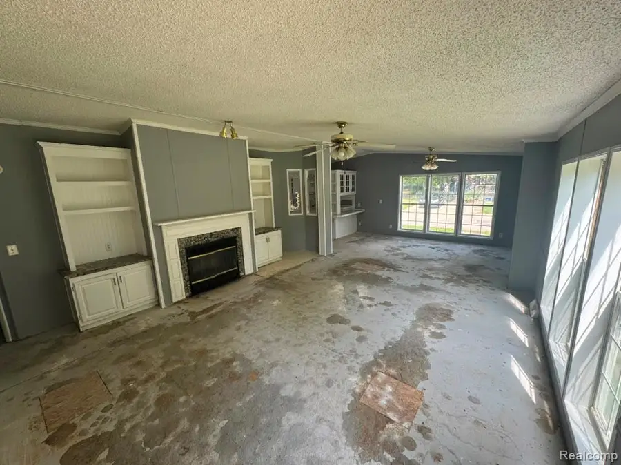 5044 S Naomi Kong, Flint, MI 48506 - #3
