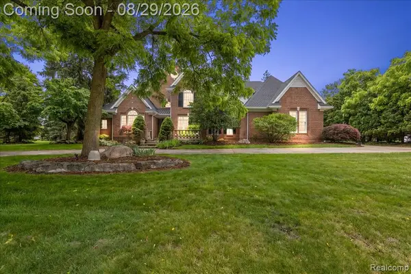 5022 Lone Pine, Bloomfield Hills, MI 48302