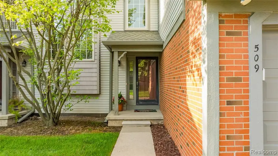 509 Winwood, Walled Lake, MI 48390 - #2