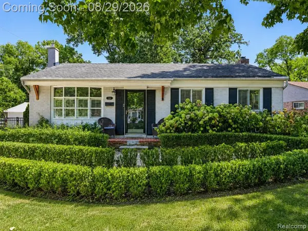 924 Allen, Northville, MI 48167