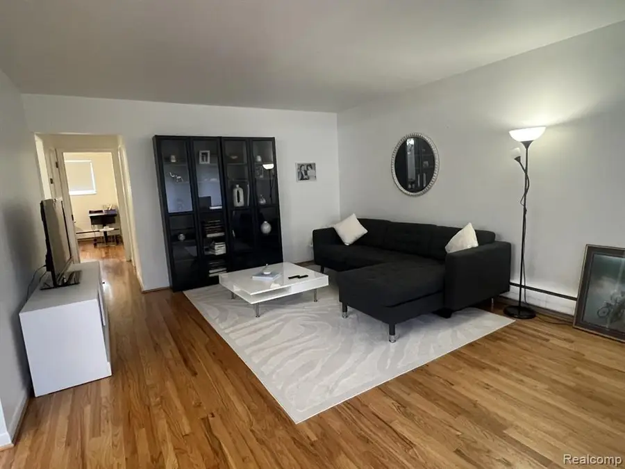 2820 Woodslee #107, Royal Oak, MI 48073 - #3