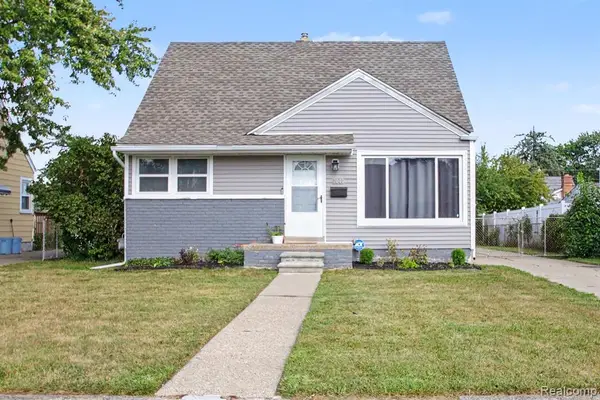 7040 Deering, Garden City, MI 48135