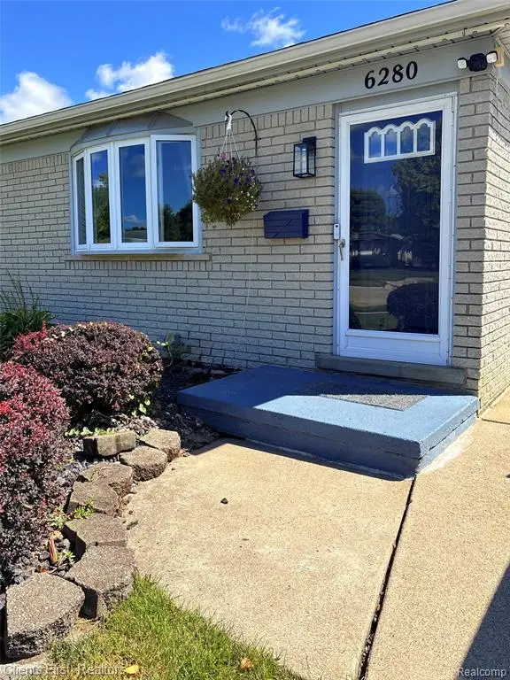 6280 N Farmington, Westland, MI 48185 - #3