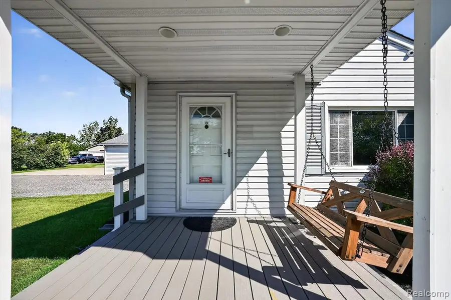 3639 Carleton Rockwood, South Rockwood, MI 48179 - #2