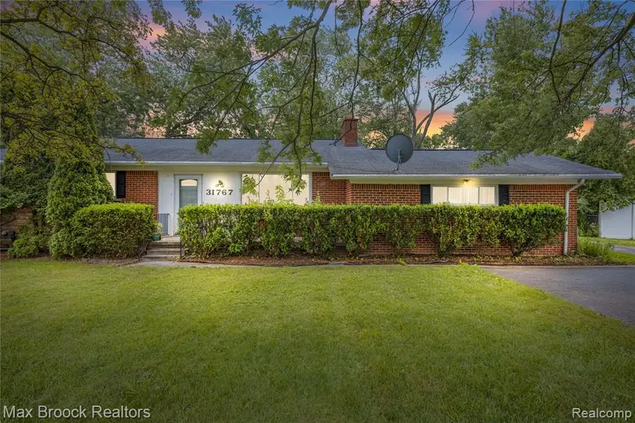 31767 W 13 Mile, Farmington, MI 48334 - #2