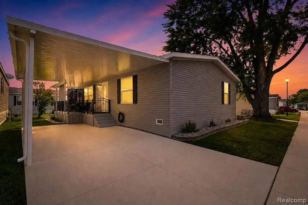 181 Highland, White Lake, MI 48386 - #1