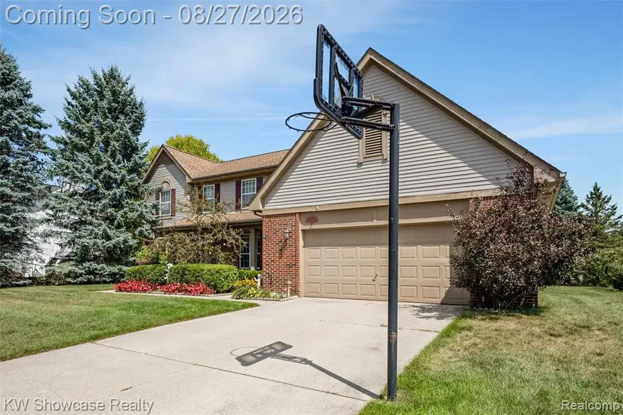 2933 Remington Oaks, West Bloomfield, MI 48324 - #3
