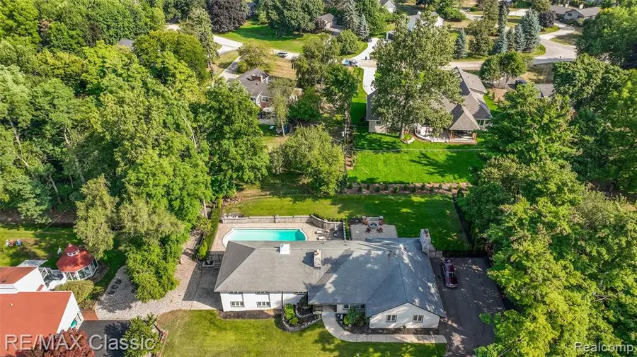 7048 Lindenmere, Bloomfield Hills, MI 48301 - #3