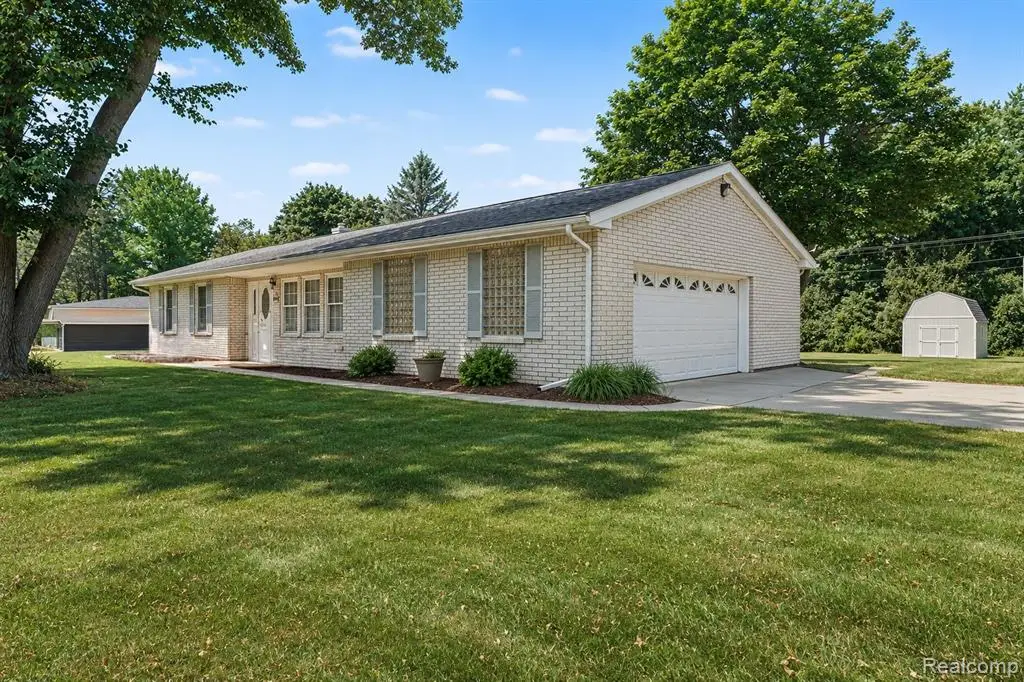 1628 Oneida, Orion, MI 48362 - #1