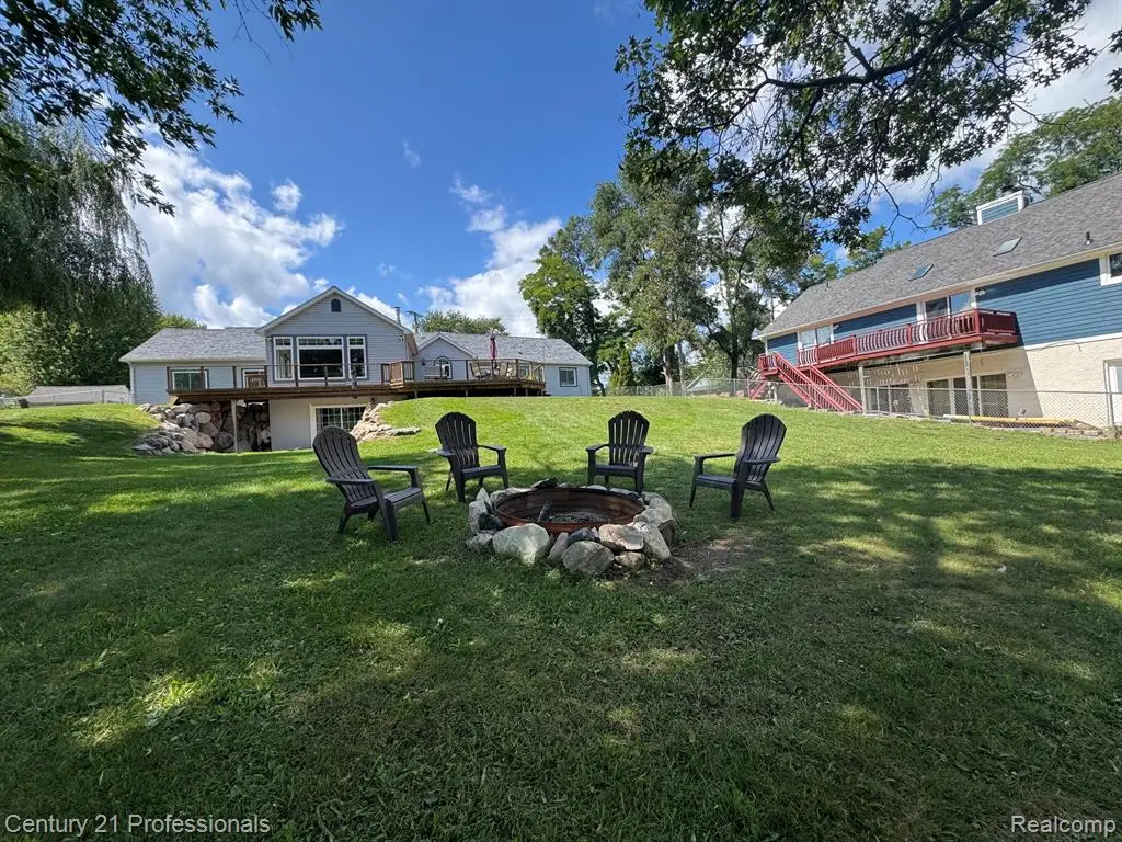 3251 Mann, Clarkston, MI 48346 - #1