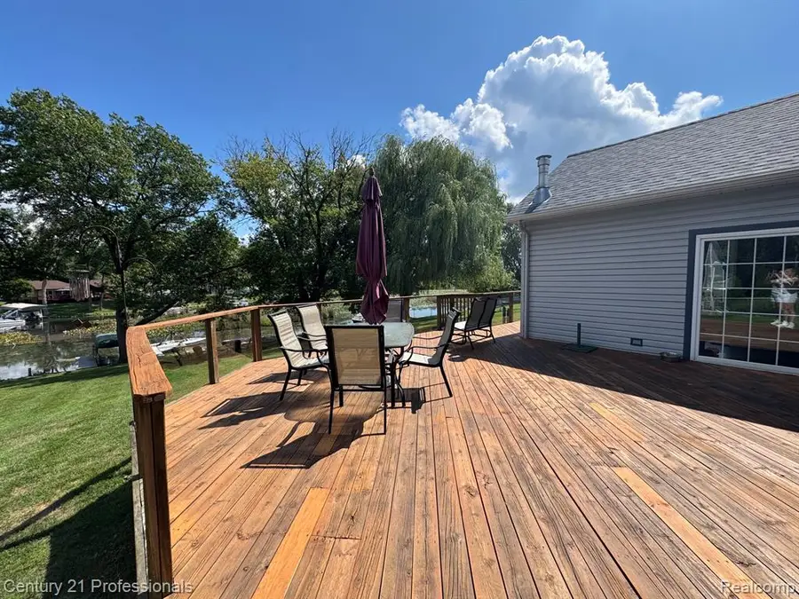 3251 Mann, Clarkston, MI 48346 - #2