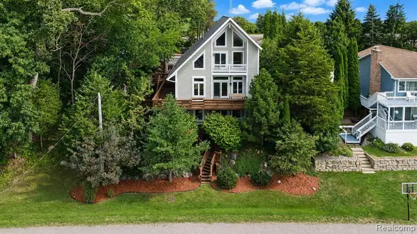 15420 Jennings, Fenton, MI 48430