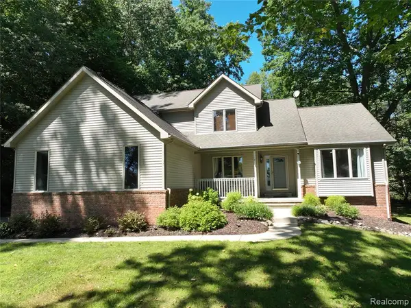 5307 Edgelake, Pinckney, MI 48169