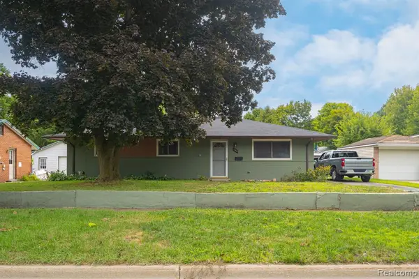 104 N Corbin, Holly, MI 48442
