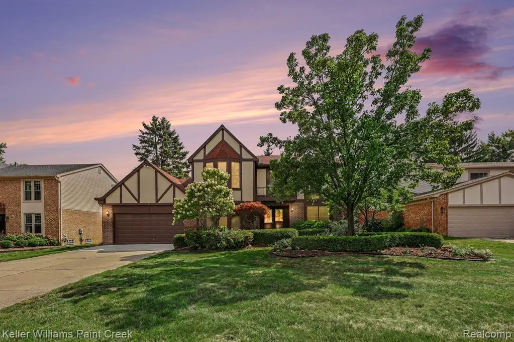2717 Powderhorn Ridge, Rochester Hills, MI 48309 - #1