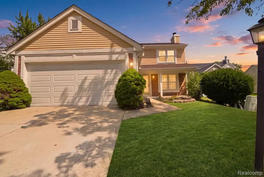 456 Farmridge, Rochester, MI 48307 - #2