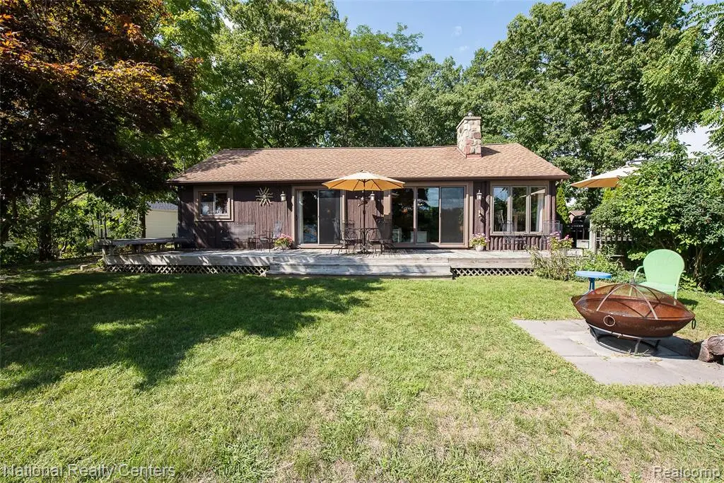 3847 Jackson, White Lake, MI 48383 - #1