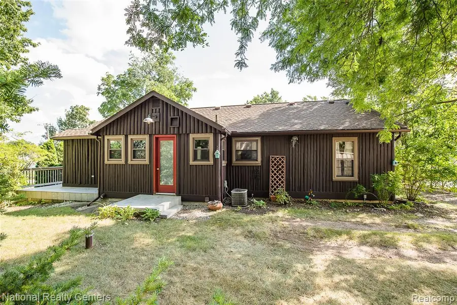 3847 Jackson, White Lake, MI 48383 - #2