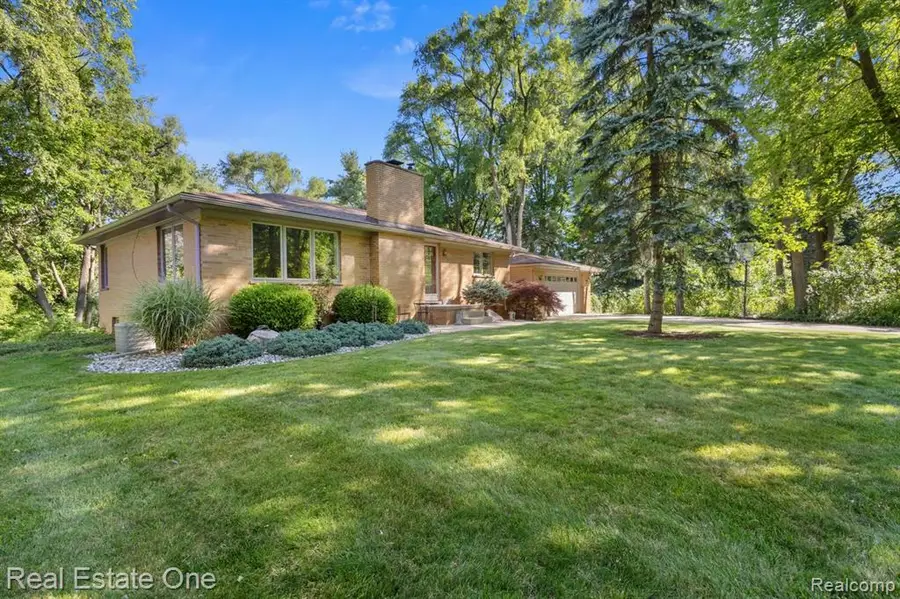 1123 Letica, Rochester, MI 48307 - #2
