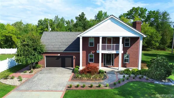 2182 Wiggins, Fenton, MI 48430