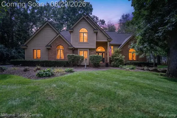 1573 Moonlight, Howell, MI 48843