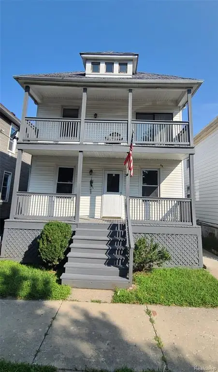 3387 Comstock, Hamtramck, MI 48212
