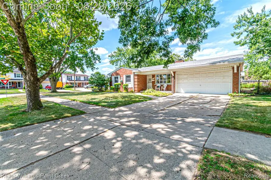 11534 Briarcliff, Warren, MI 48093 - #3