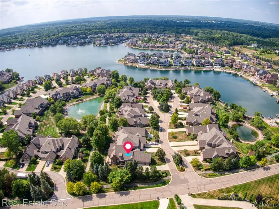10844 Sparkling Waters, South Lyon, MI 48178 - #2