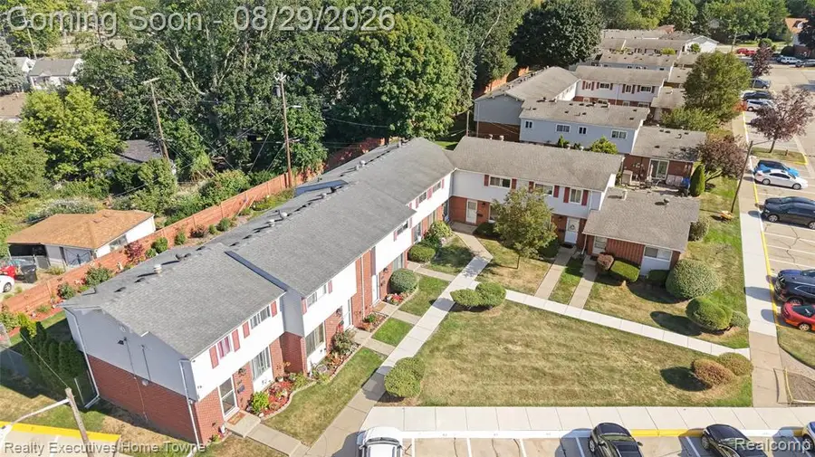 27821 Eastwick Sq, Roseville, MI 48066 - #3