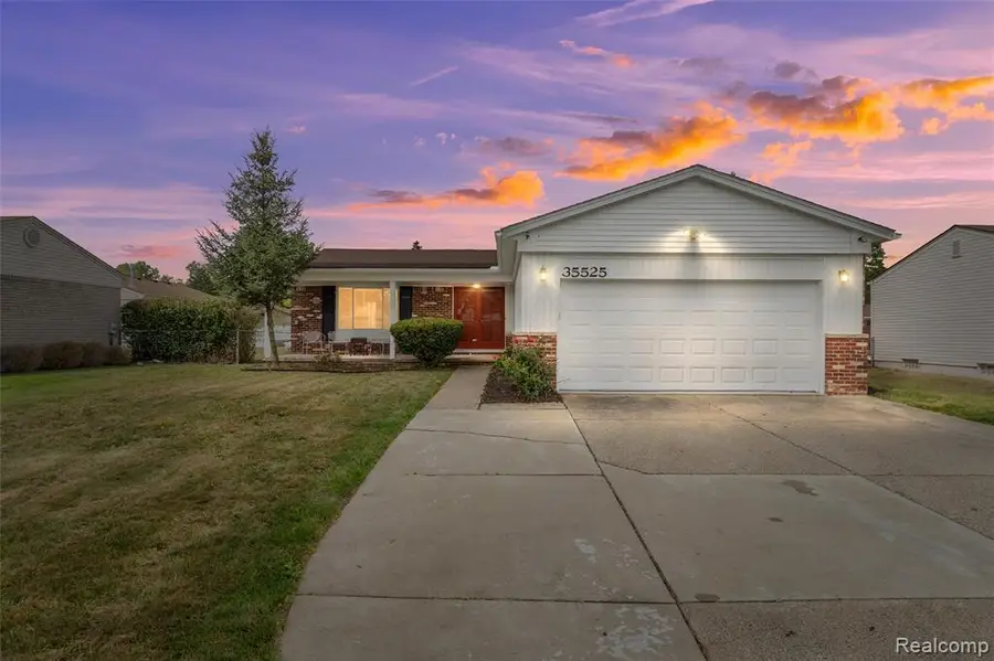 35525 Connecticut, Sterling Heights, MI 48310 - #2