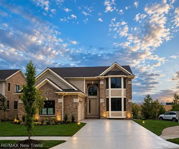 20250 Beacon, Northville, MI 
