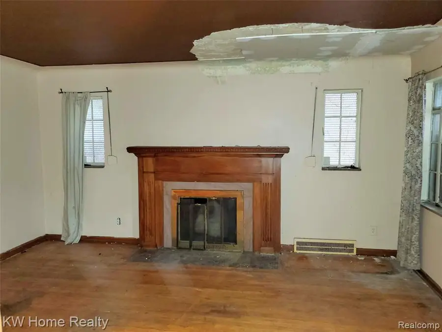 10521 Somerset, Detroit, MI 48224 - #2