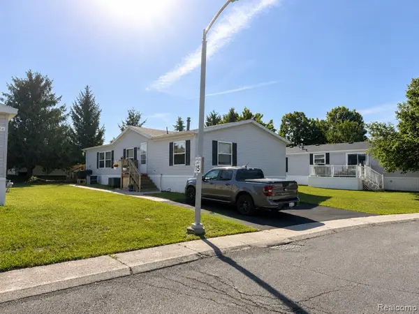 9192 Canyon Trail, Newport, MI 48166