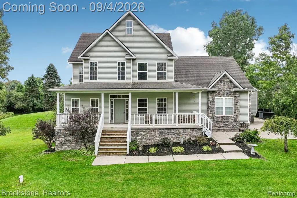 2633 Groveland, Ortonville, MI 48462 - #1
