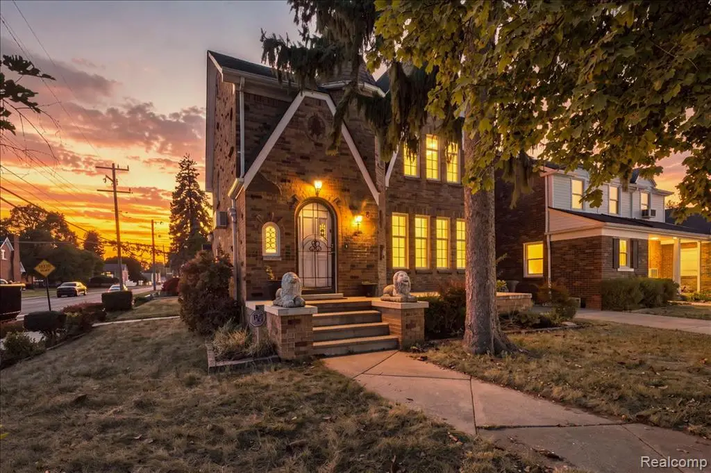 8205 Ward, Detroit, MI 48228 - #1