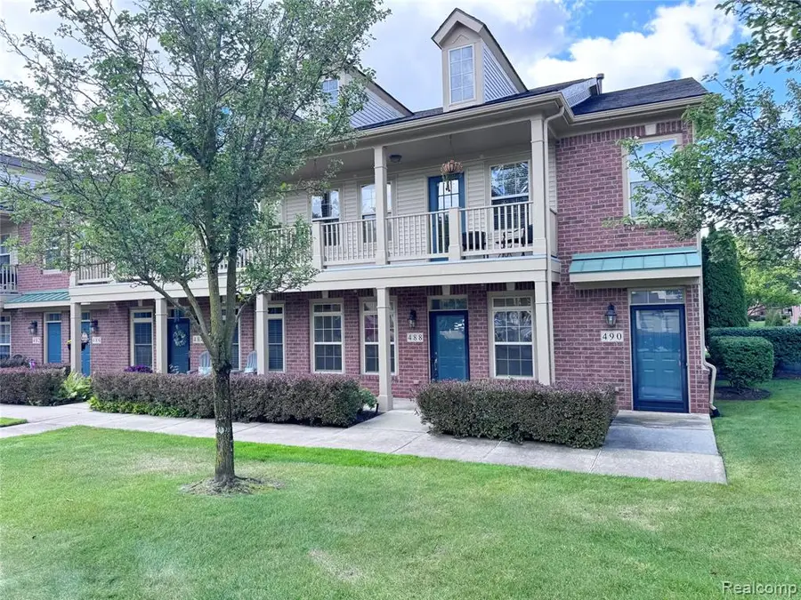 488 Village, Walled Lake, MI 48390 - #2