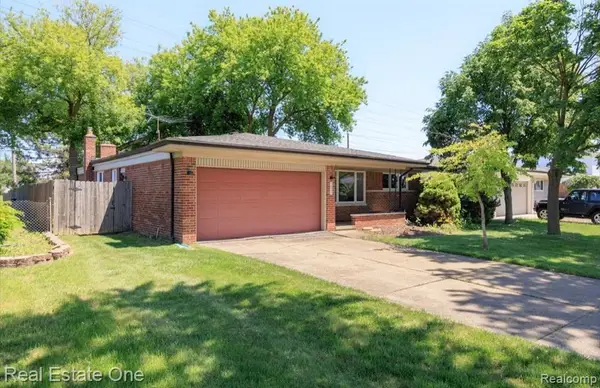36424 Clifford, Sterling Heights, MI 48312