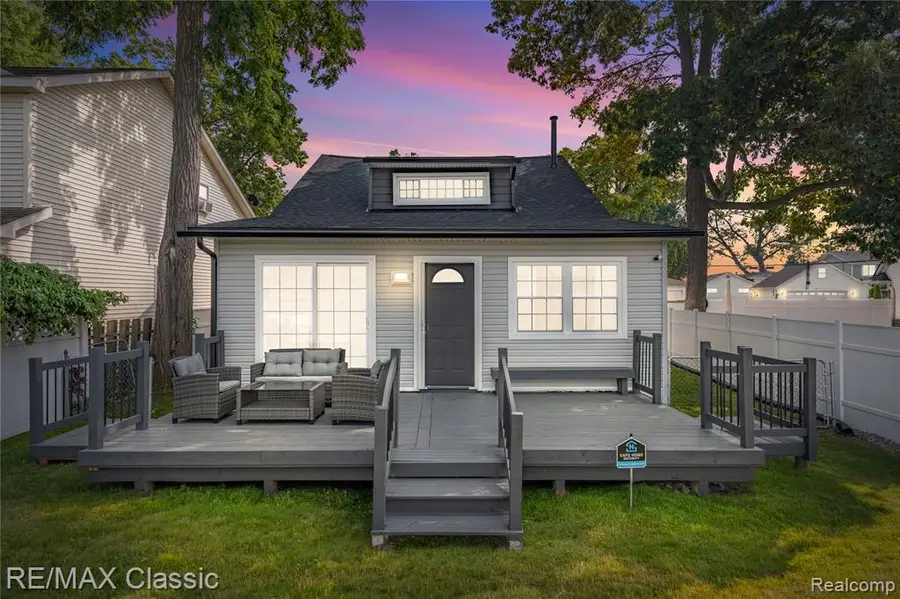 8665 Cooley Lake, Commerce Township, MI 48382 - #2