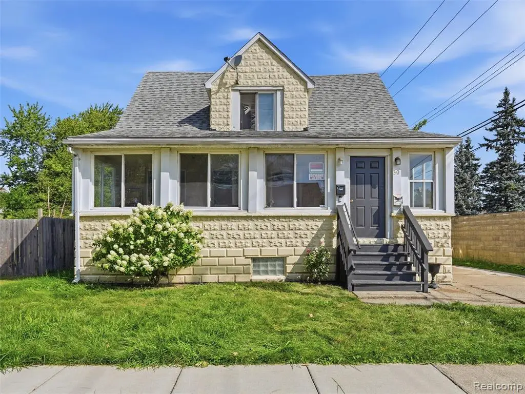 30 W Granet, Hazel Park, MI 48030 - #1