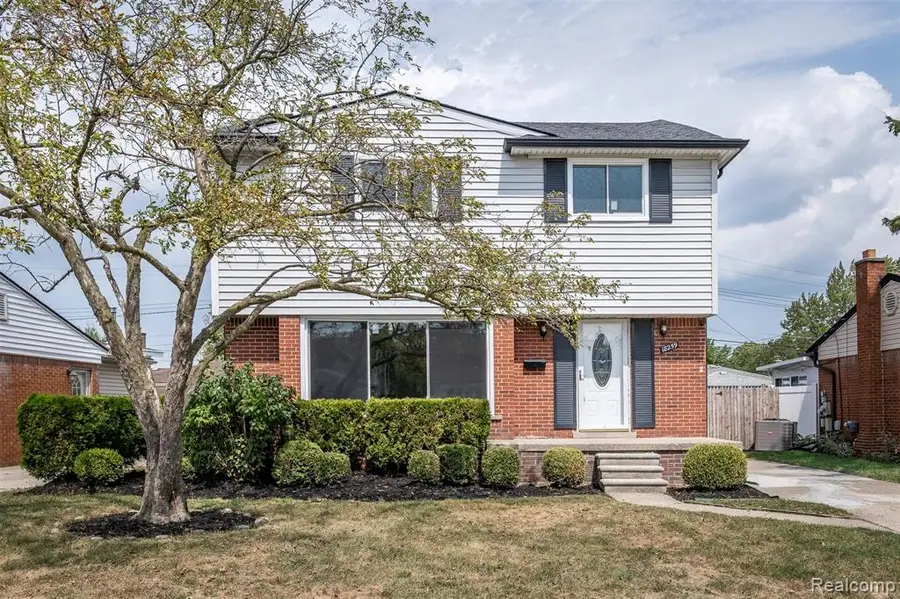 18259 Spring, Fraser, MI 48026 - #3