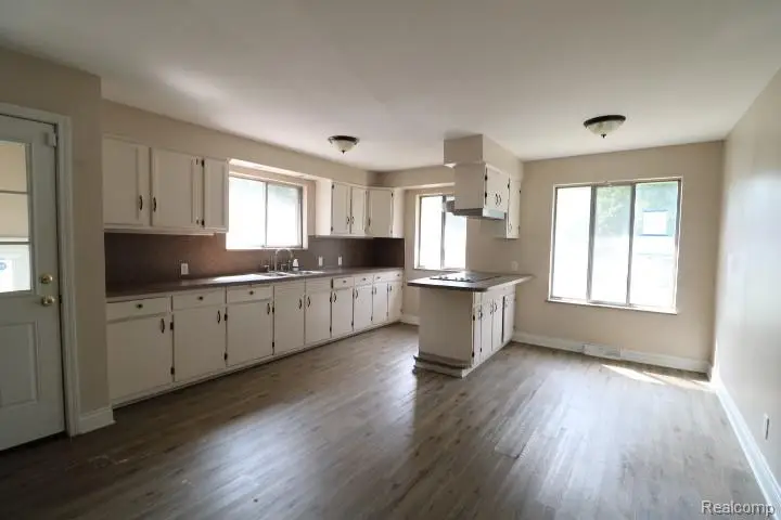 1609 E Court, Flint, MI 48503 - #3