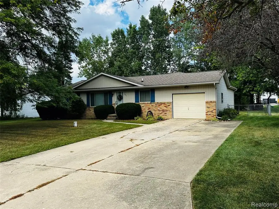 5427 Ole Banner, Grand Blanc, MI 48439 - #3